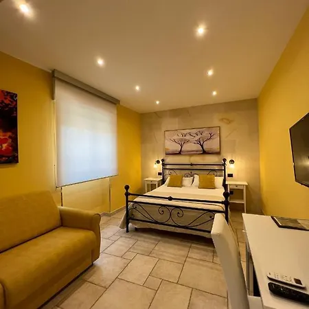 Mediterraneo Bed and Breakfast Μάλιε
