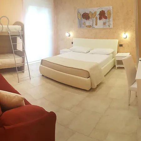 Mediterraneo Bed and breakfast 4*