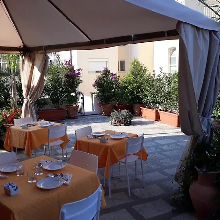 Mediterraneo 3* Μάλιε