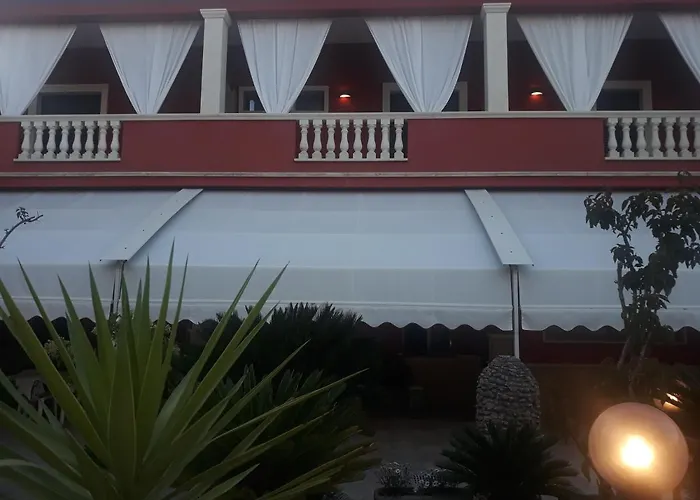 Oda ve Kahvaltı Mediterraneo 4*