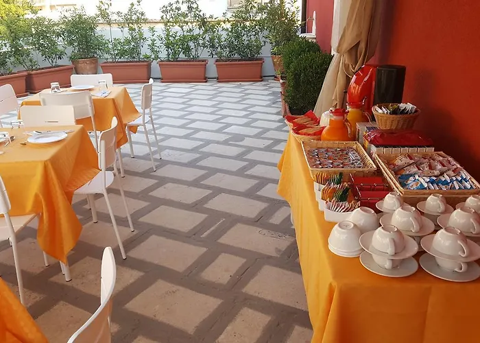 Mediterraneo Oda ve Kahvaltı 4*